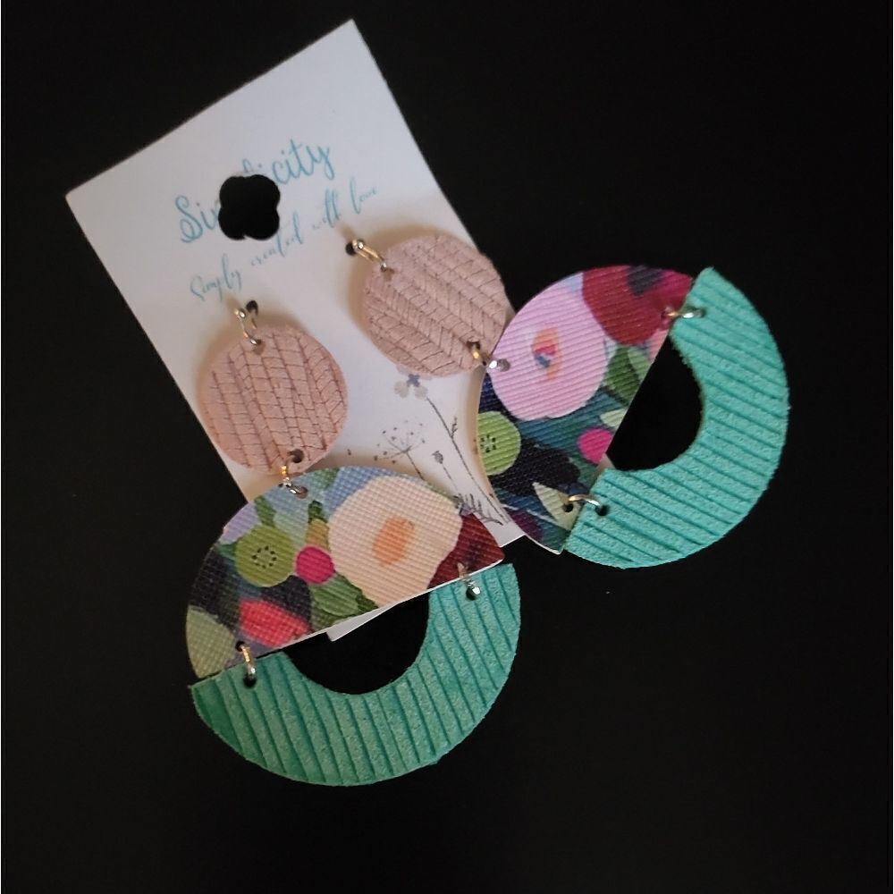 NWT SimpliCity Unique Handcrafted Women's Dangle Earrings Leather Drop